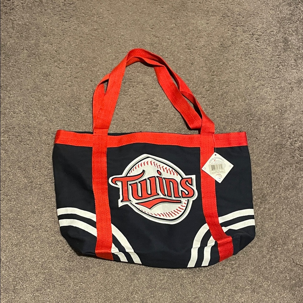 NWT Minnesota Twins Navy Red snd White Tote Bag